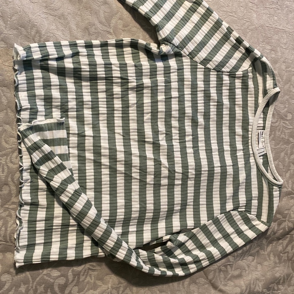 Woman’s Long Sleeve top